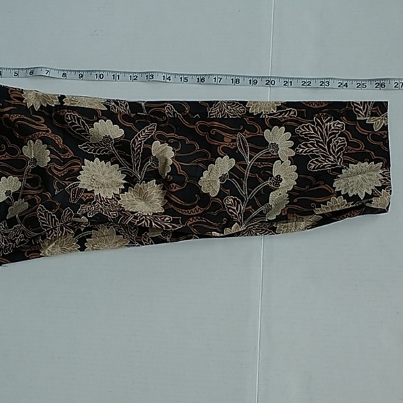 Kathie Lee Summer Brown Flowers Ankle Pants  Sz 6 - Picture 7 of 8